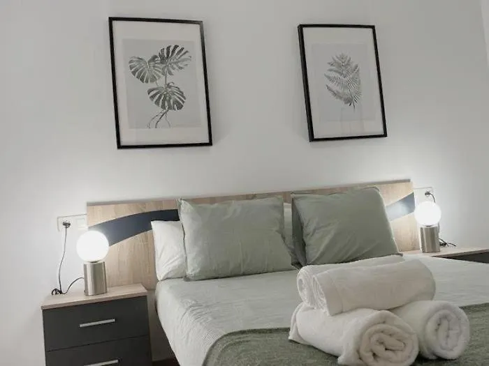Apartamento en el centro histórico Málaga 0*,